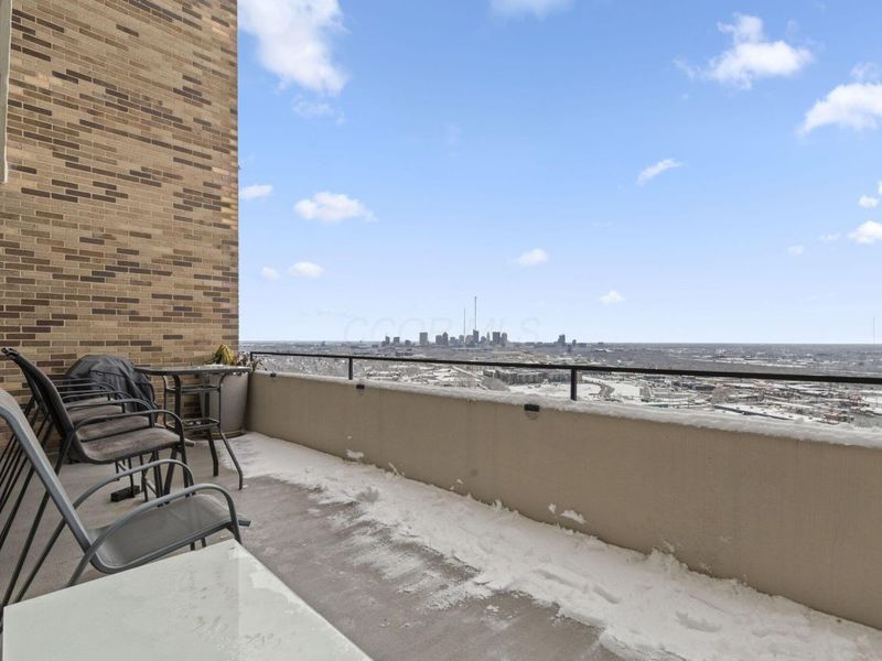 1000 Urlin Avenue , Unit 2007, Columbus, OH 43212 Photo 19