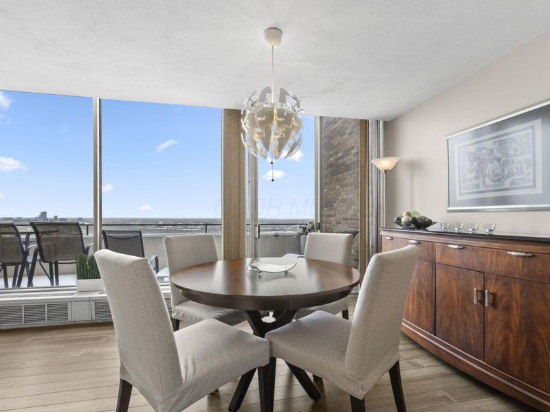 1000 Urlin Avenue , Unit 2007, Columbus, OH 43212 Photo 2