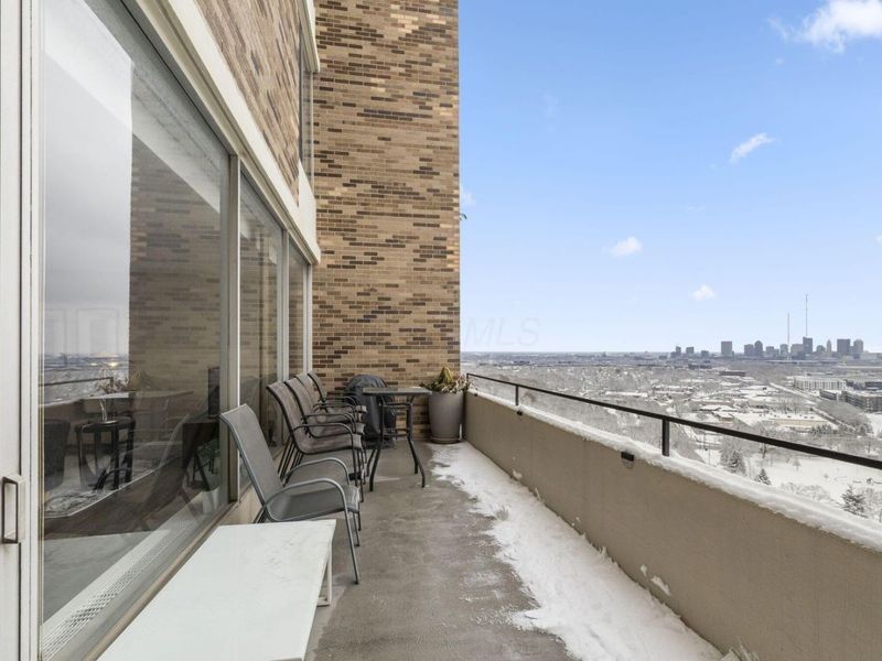 1000 Urlin Avenue , Unit 2007, Columbus, OH 43212 Photo 20