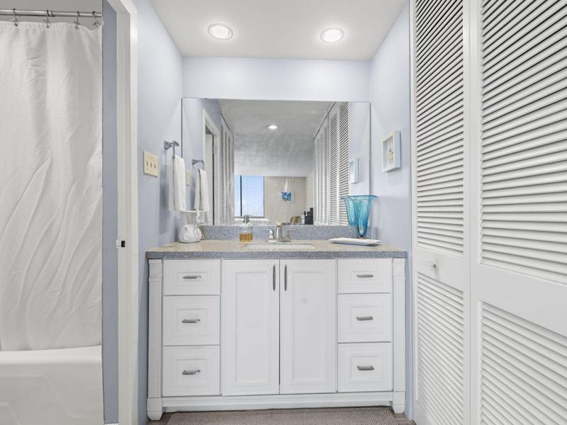 1000 Urlin Avenue , Unit 2007, Columbus, OH 43212 Photo 26