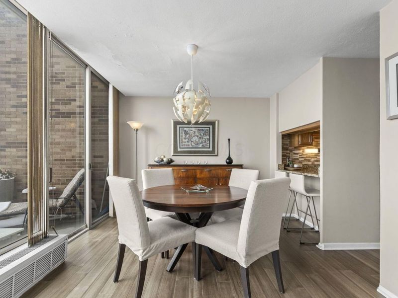 1000 Urlin Avenue , Unit 2007, Columbus, OH 43212 Photo 3