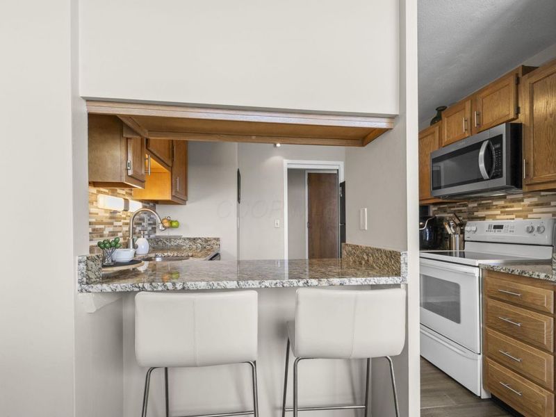 1000 Urlin Avenue , Unit 2007, Columbus, OH 43212 Photo 6