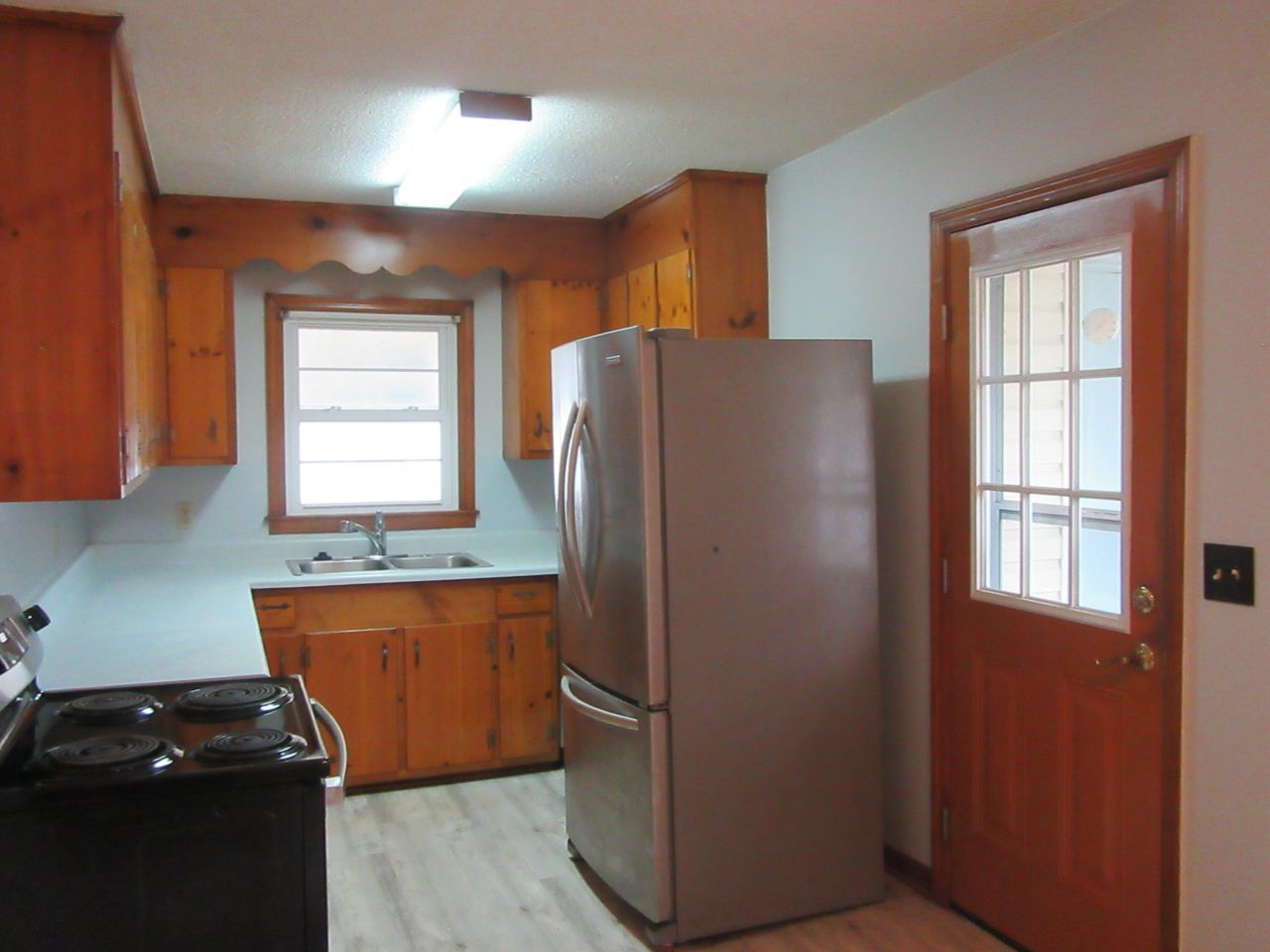 1253 Maxwell Street Photo 6