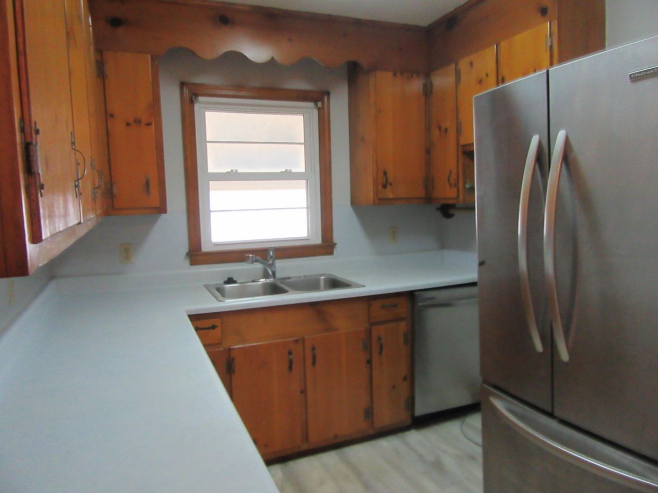 1253 Maxwell Street Photo 7