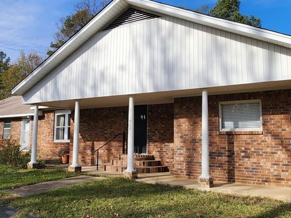 707 W Kennedy Drive, Star City, AR 71667