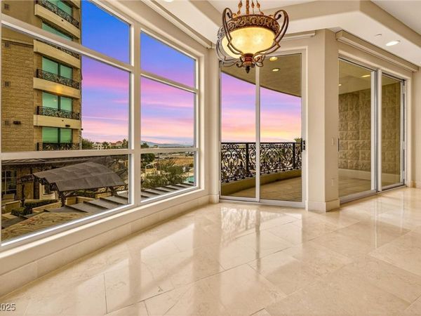 9103 Alta Drive, Unit 207, Las Vegas, NV 89145