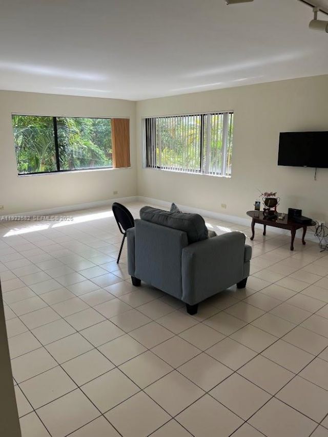 6701 SW 116th Court, Unit 203, Miami, FL 33173 Photo
