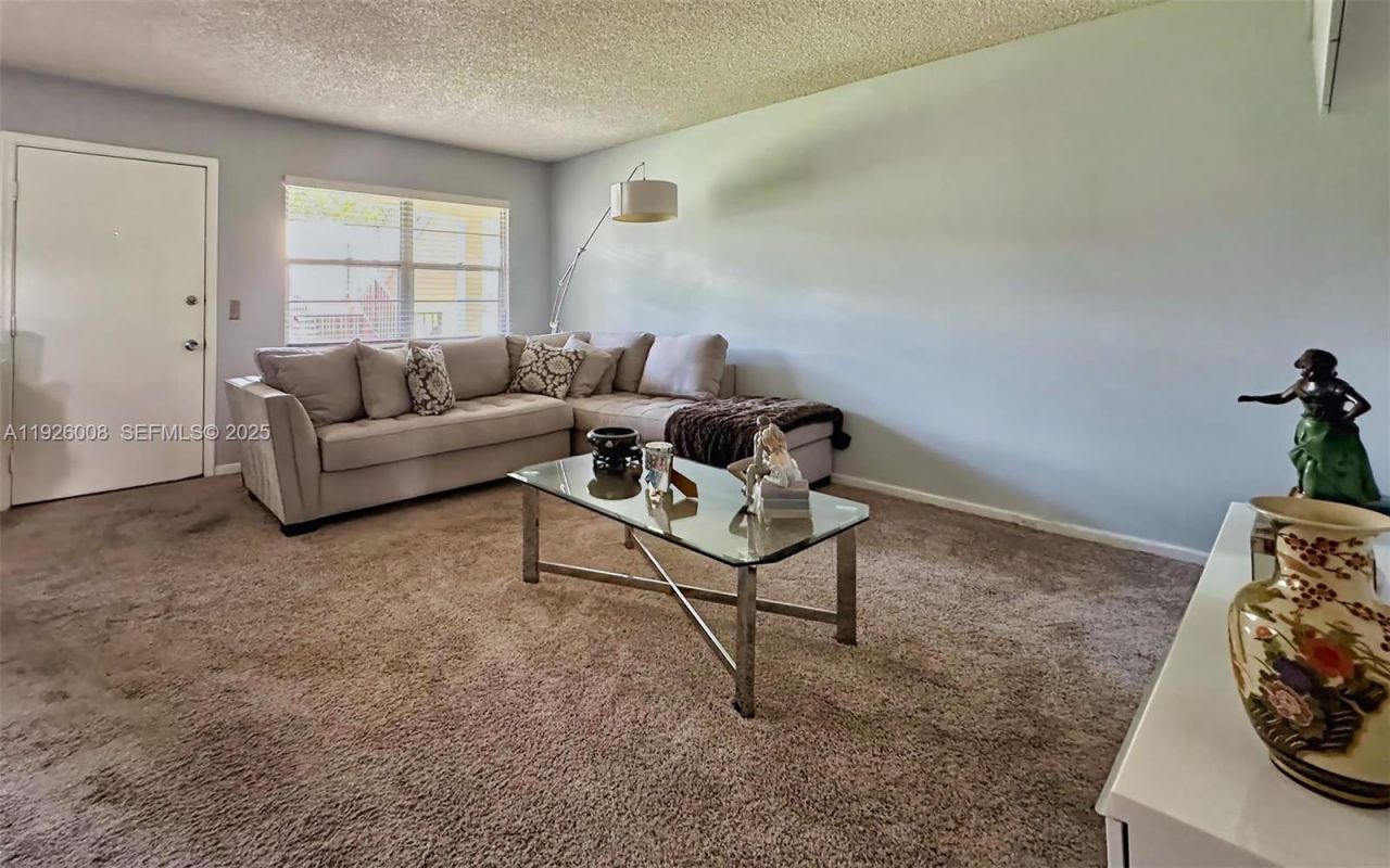 150 SW 134th Way, Unit 203R, Pembroke Pines, FL 33027 Photo