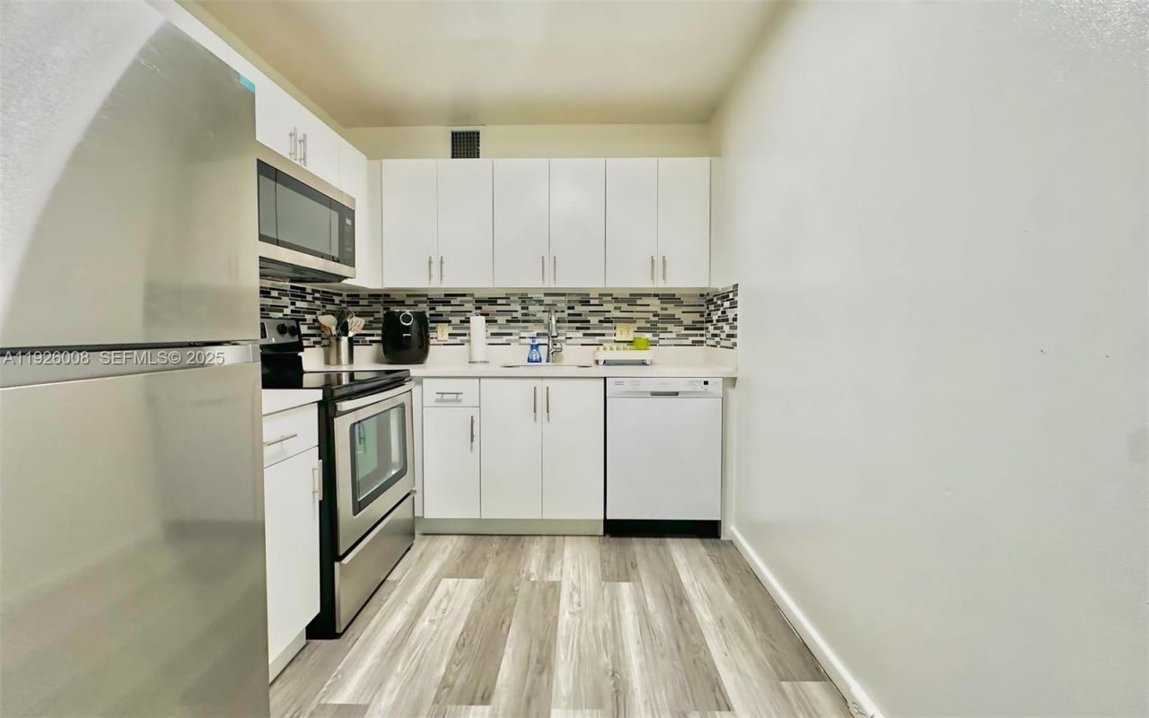 150 SW 134th Way, Unit 203R, Pembroke Pines, FL 33027 Photo