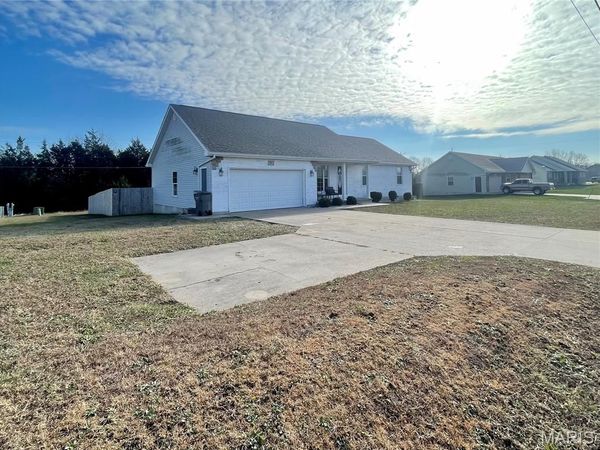 231 Zeigenbein Road, St Robert, MO 65584