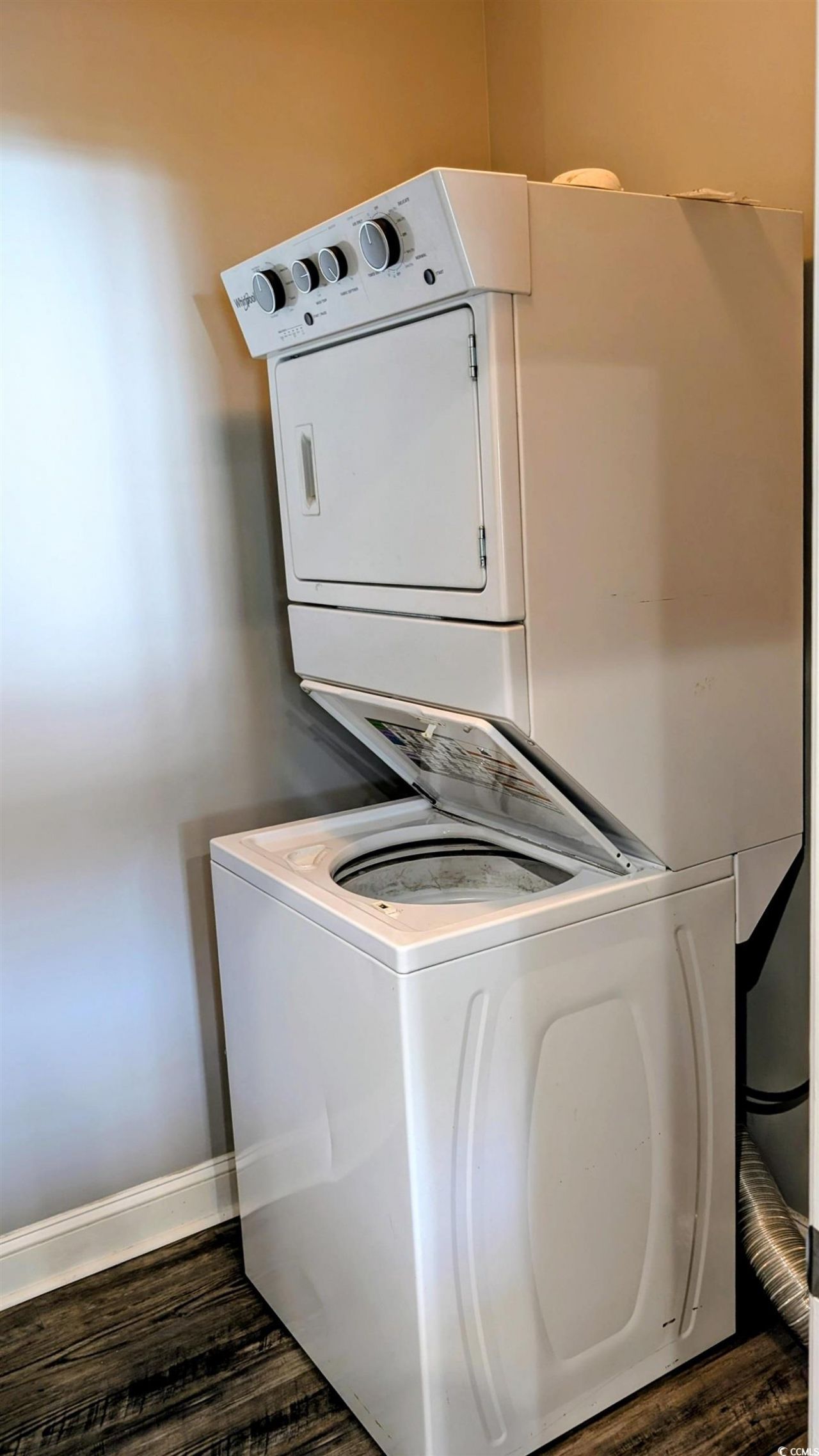 5054 Belleglen Ct. Photo 14