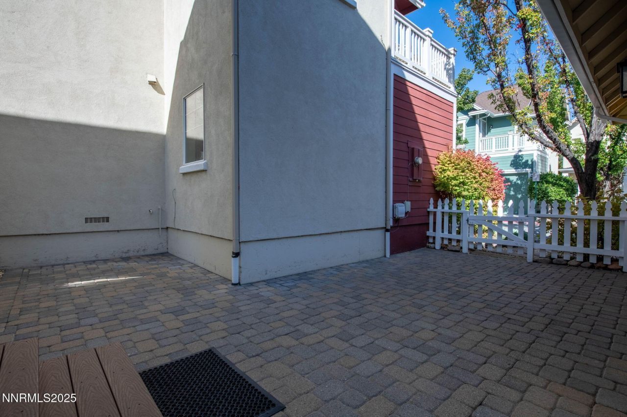 1304 Waterloo Drive, Reno, NV 89509 Photo