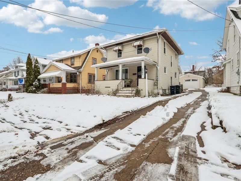 1281 Neptune Avenue, Akron, OH 44301 Photo 2