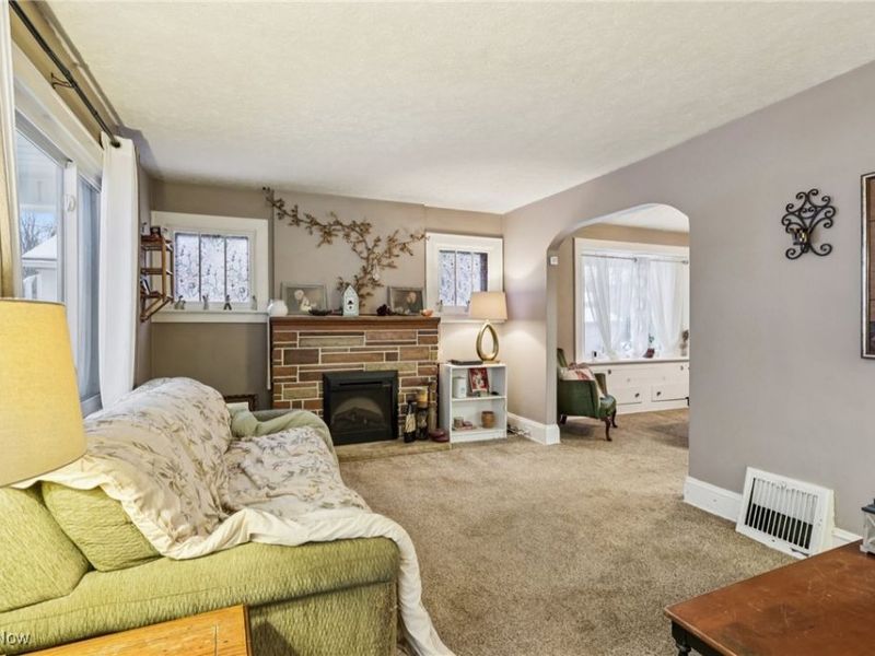 1281 Neptune Avenue, Akron, OH 44301 Photo 5