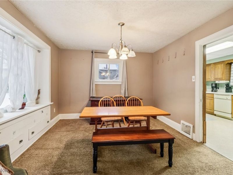 1281 Neptune Avenue, Akron, OH 44301 Photo 8