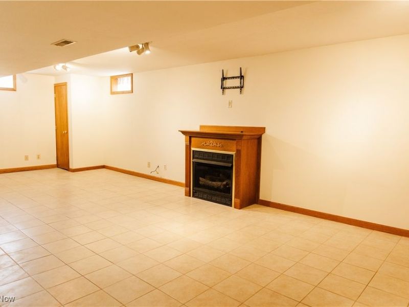 3069 W Castle Circle NW, Massillon, OH 44647 Photo 14