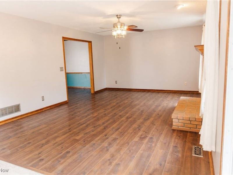 3069 W Castle Circle NW, Massillon, OH 44647 Photo 5