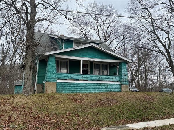 1003 Liberty Road, Youngstown, OH 44505