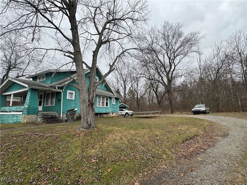 1003 Liberty Road, Youngstown, OH 44505 Photo 3