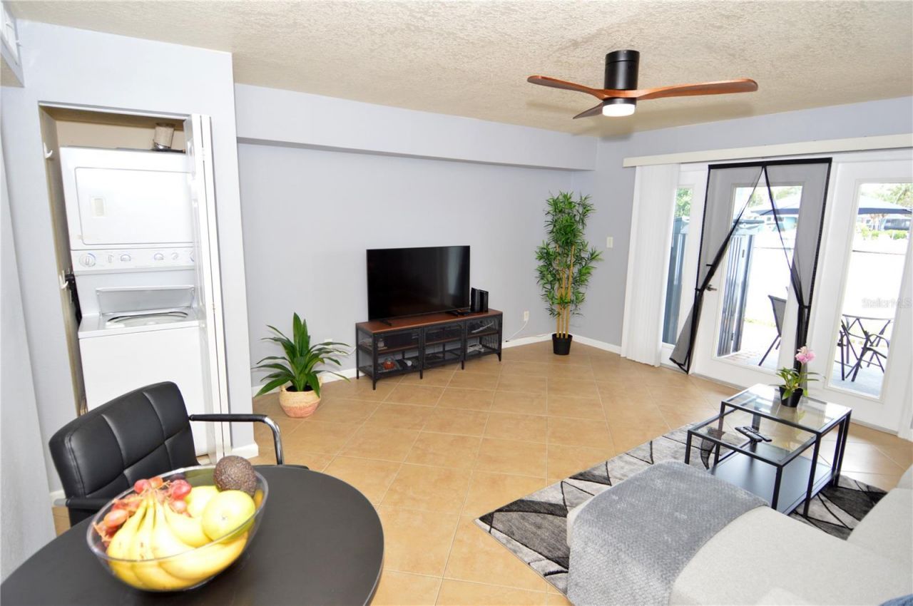 3837 Pompano Drive Se, Unit 3837(Furni, Saint Petersburg, FL 33705 Photo