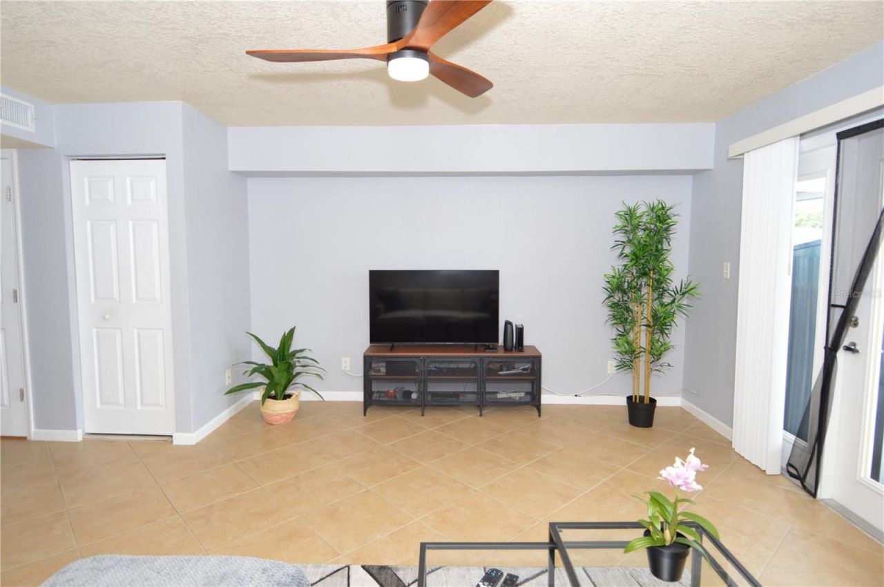 3837 Pompano Drive Se, Unit 3837(Furni, Saint Petersburg, FL 33705 Photo