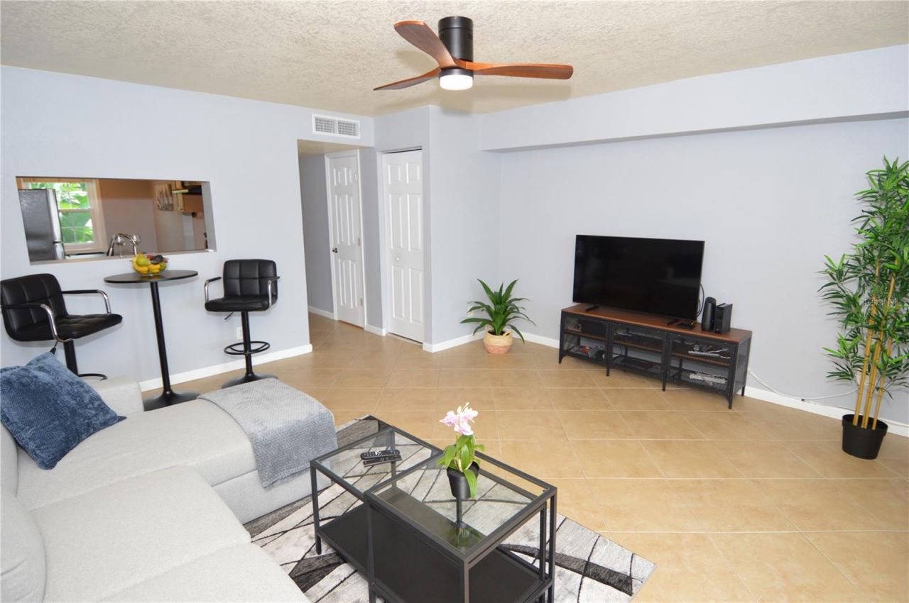 3837 Pompano Drive Se, Unit 3837(Furni, Saint Petersburg, FL 33705 Photo