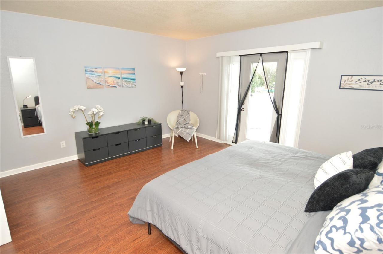 3837 Pompano Drive Se, Unit 3837(Furni, Saint Petersburg, FL 33705 Photo