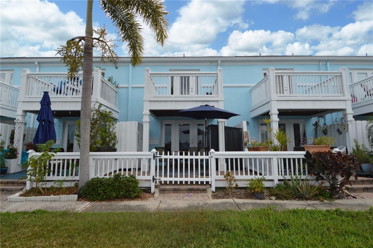 3837 Pompano Drive Se, Unit 3837(Furni, Saint Petersburg, FL 33705 Photo