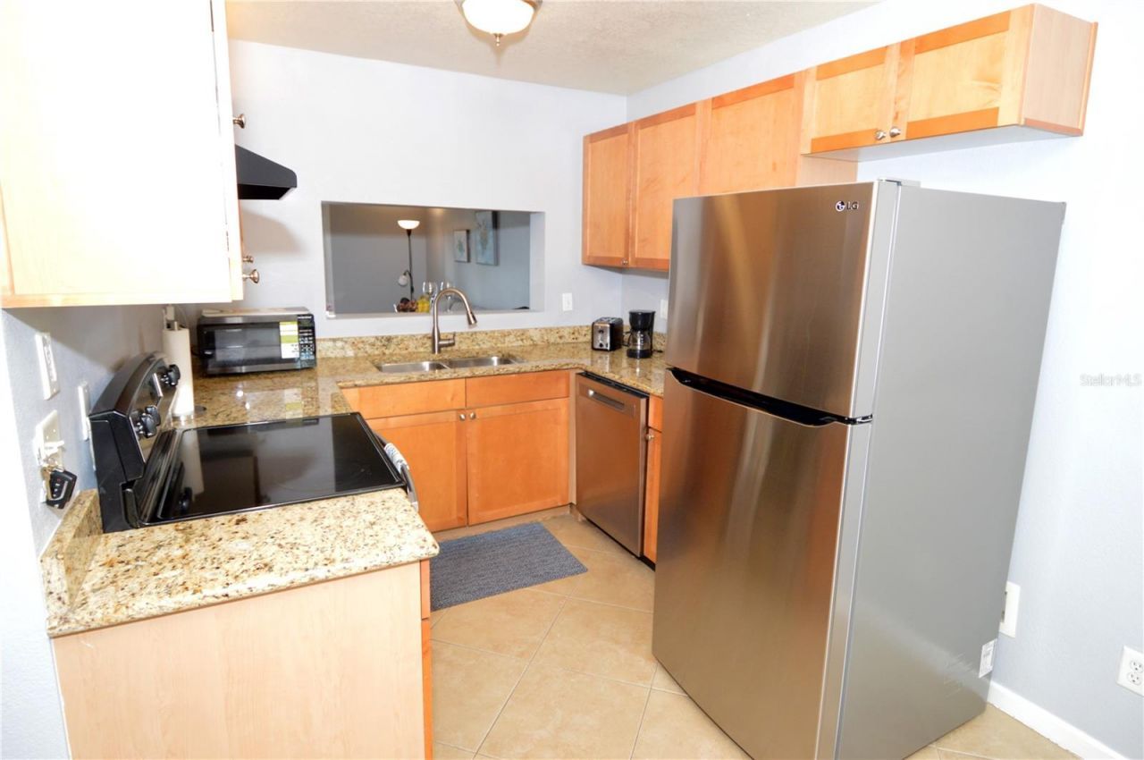 3837 Pompano Drive Se, Unit 3837(Furni, Saint Petersburg, FL 33705 Photo