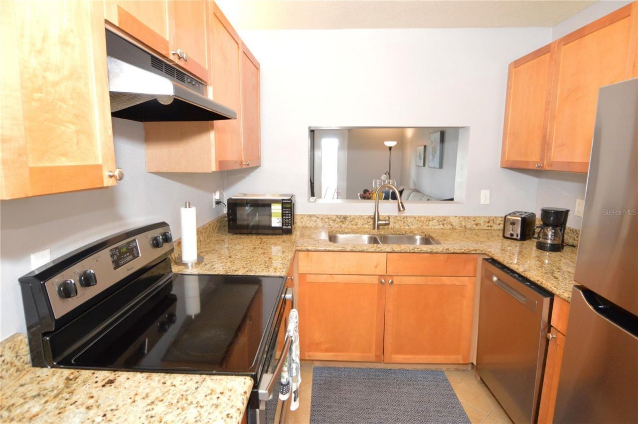 3837 Pompano Drive Se, Unit 3837(Furni, Saint Petersburg, FL 33705 Photo