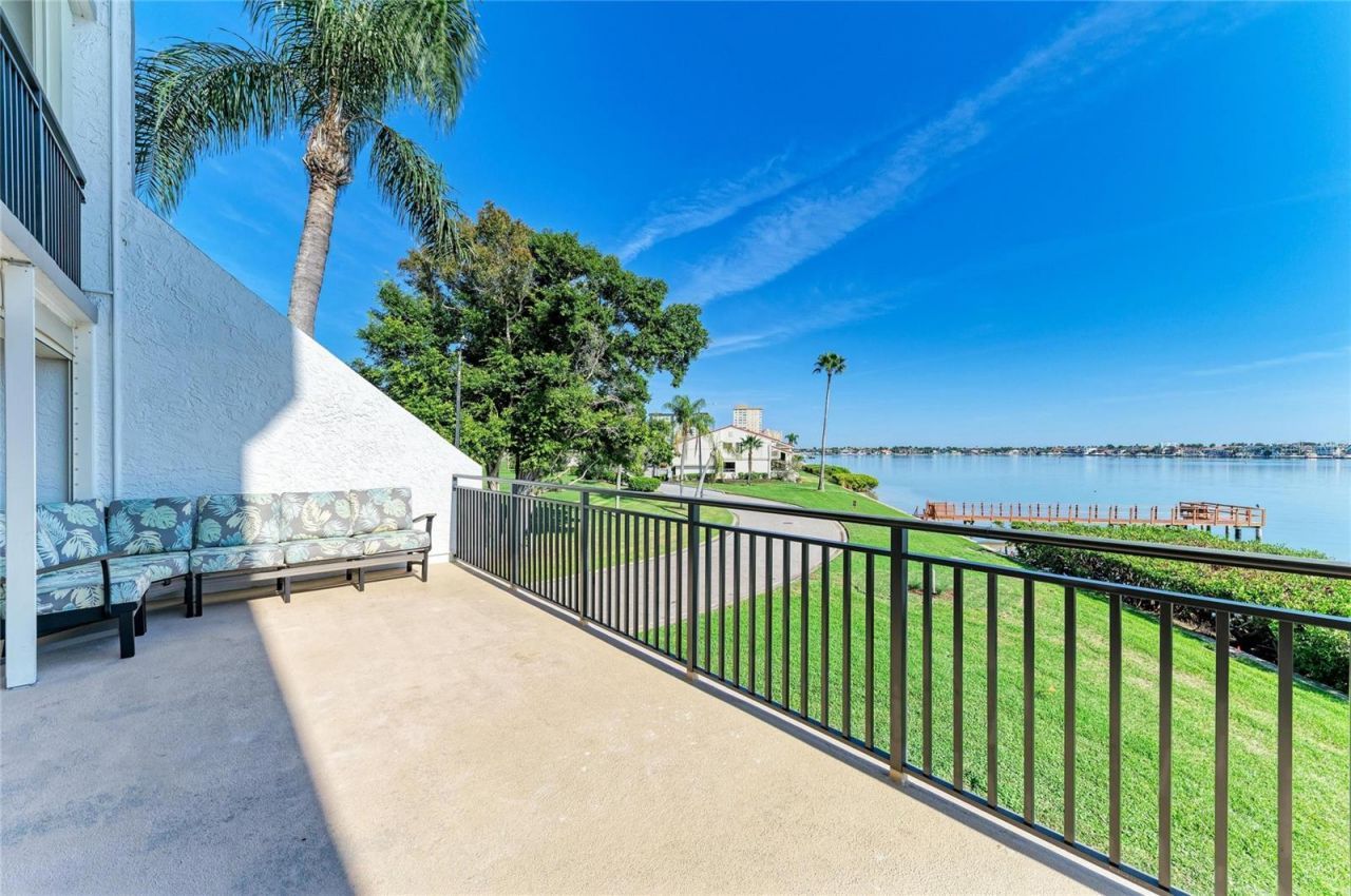 5700 Escondida Boulevard S, Unit 201, Saint Petersburg, FL 33715 Photo