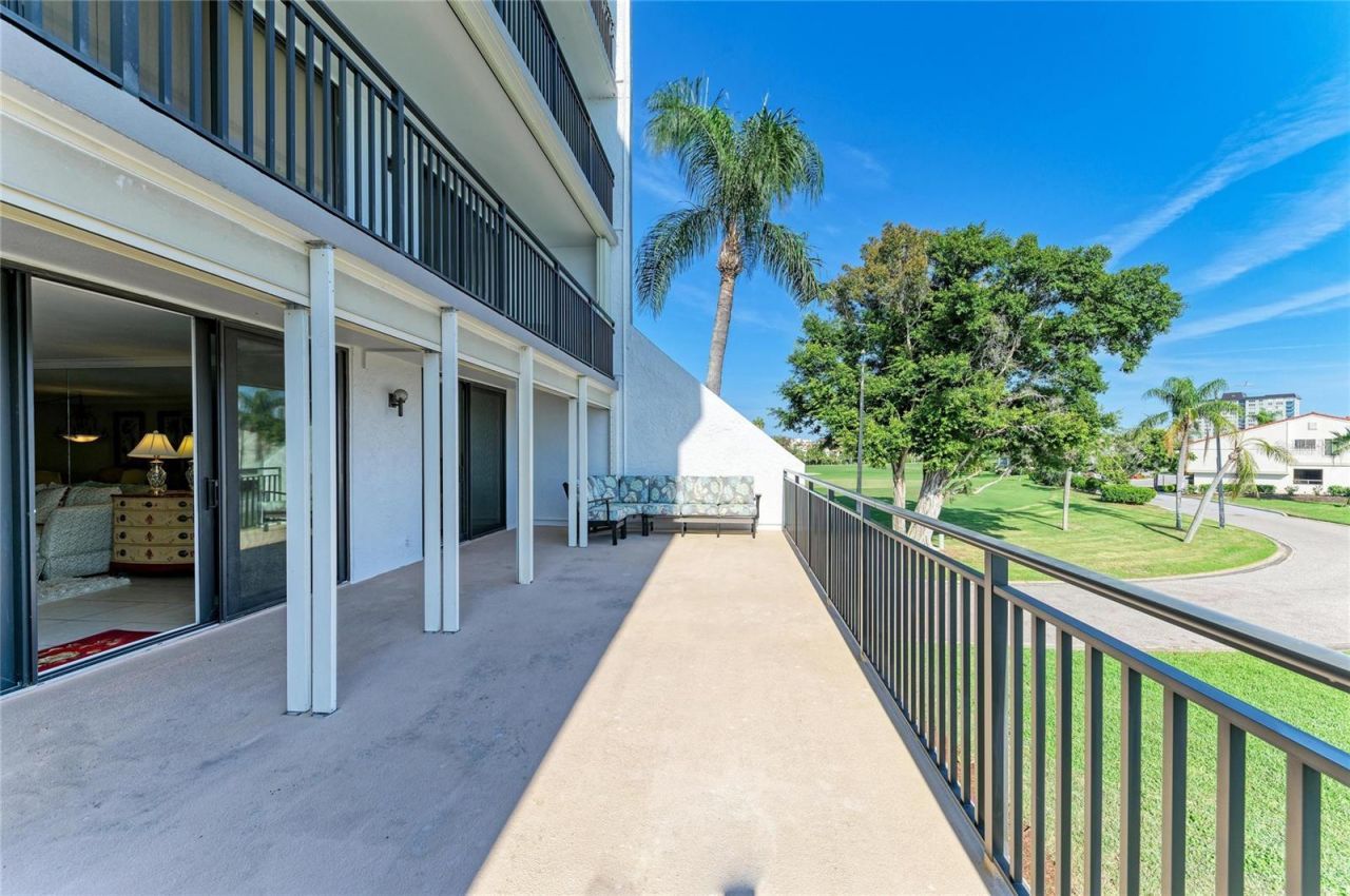 5700 Escondida Boulevard S, Unit 201, Saint Petersburg, FL 33715 Photo