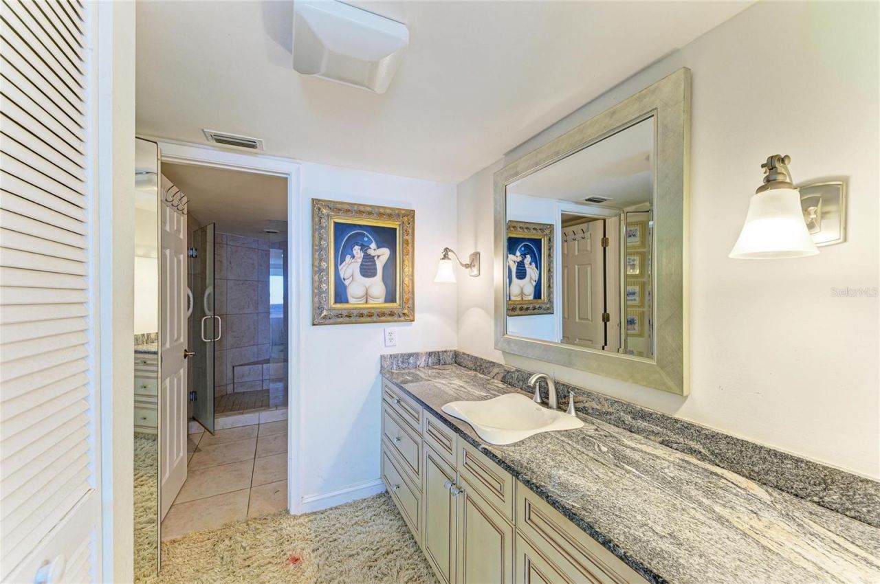 5700 Escondida Boulevard S, Unit 201, Saint Petersburg, FL 33715 Photo