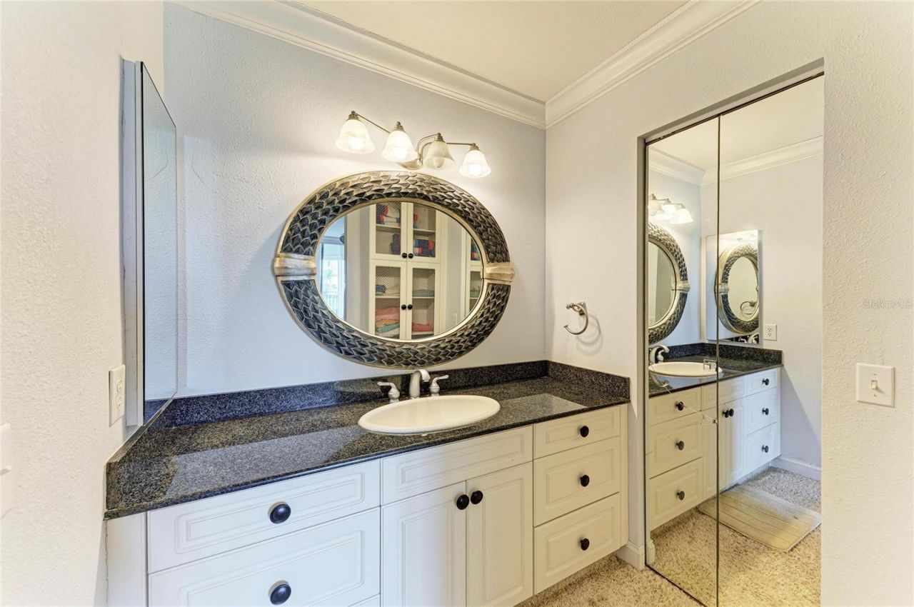 5700 Escondida Boulevard S, Unit 201, Saint Petersburg, FL 33715 Photo