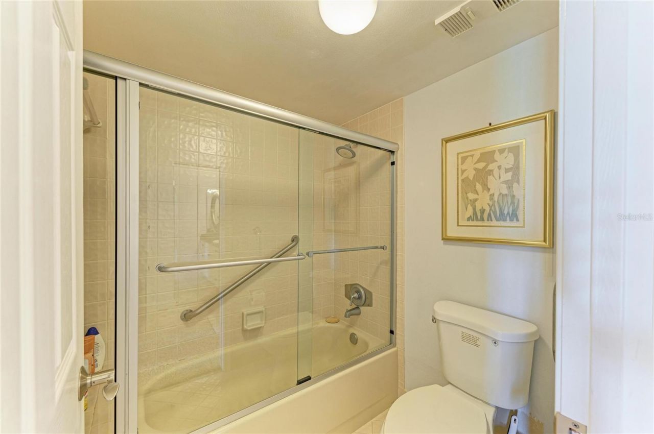 5700 Escondida Boulevard S, Unit 201, Saint Petersburg, FL 33715 Photo