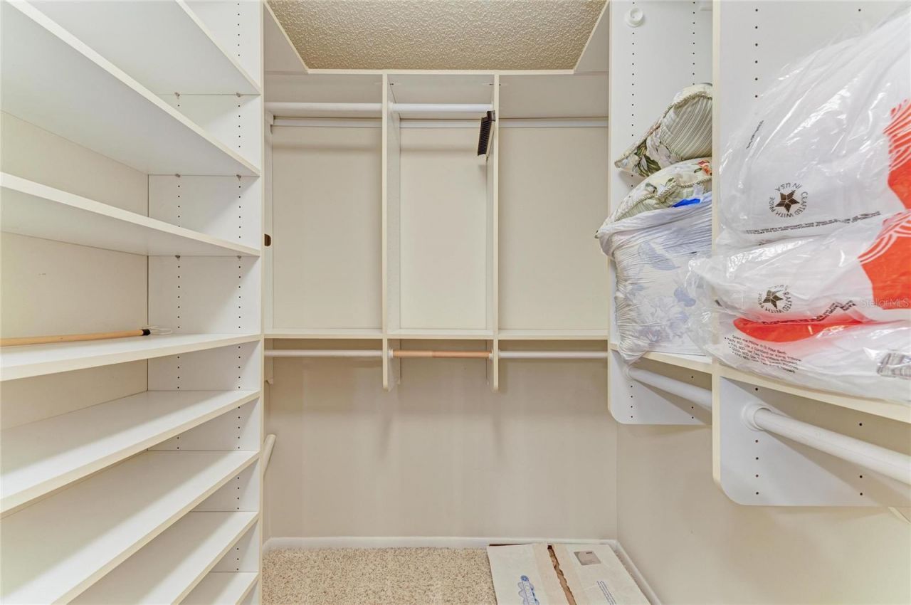 5700 Escondida Boulevard S, Unit 201, Saint Petersburg, FL 33715 Photo