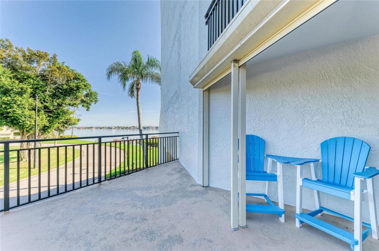 5700 Escondida Boulevard S, Unit 201, Saint Petersburg, FL 33715 Photo