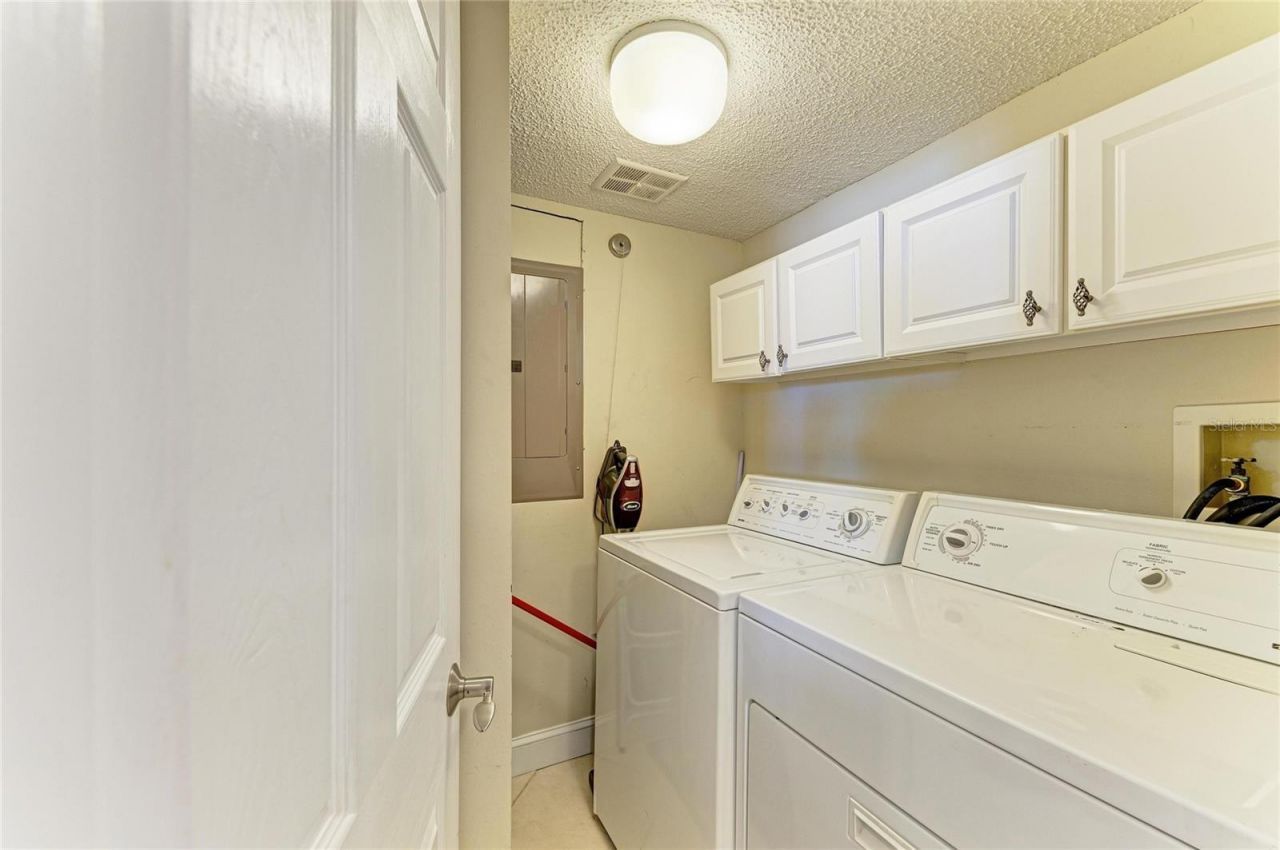 5700 Escondida Boulevard S, Unit 201, Saint Petersburg, FL 33715 Photo