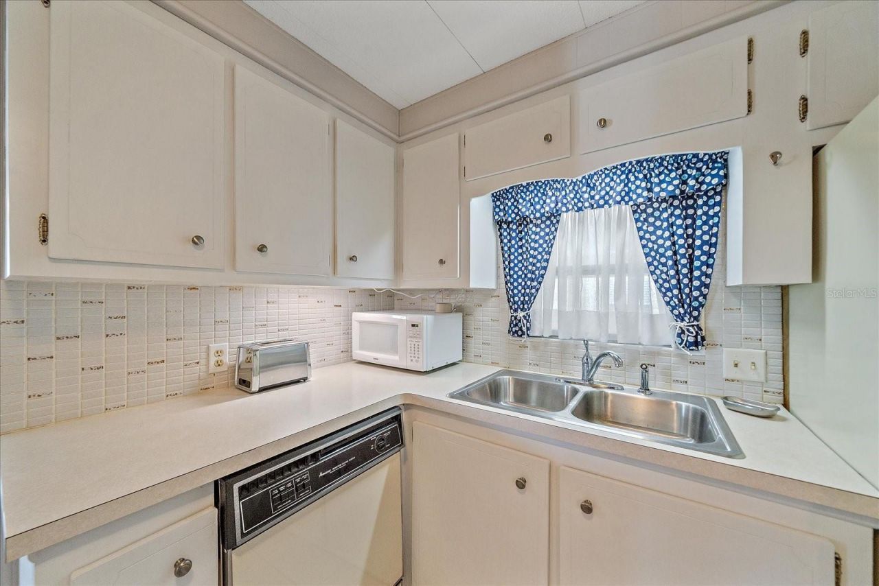 220 Bimini Drive, Palmetto, FL 34221 Photo