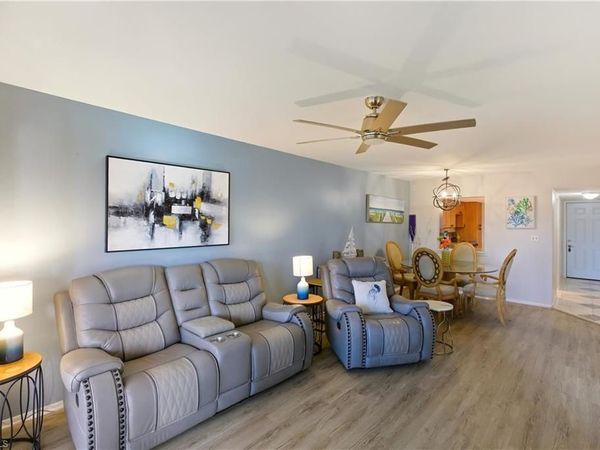 2111 Barkeley LN, Unit 18, FORT MYERS, FL 33907