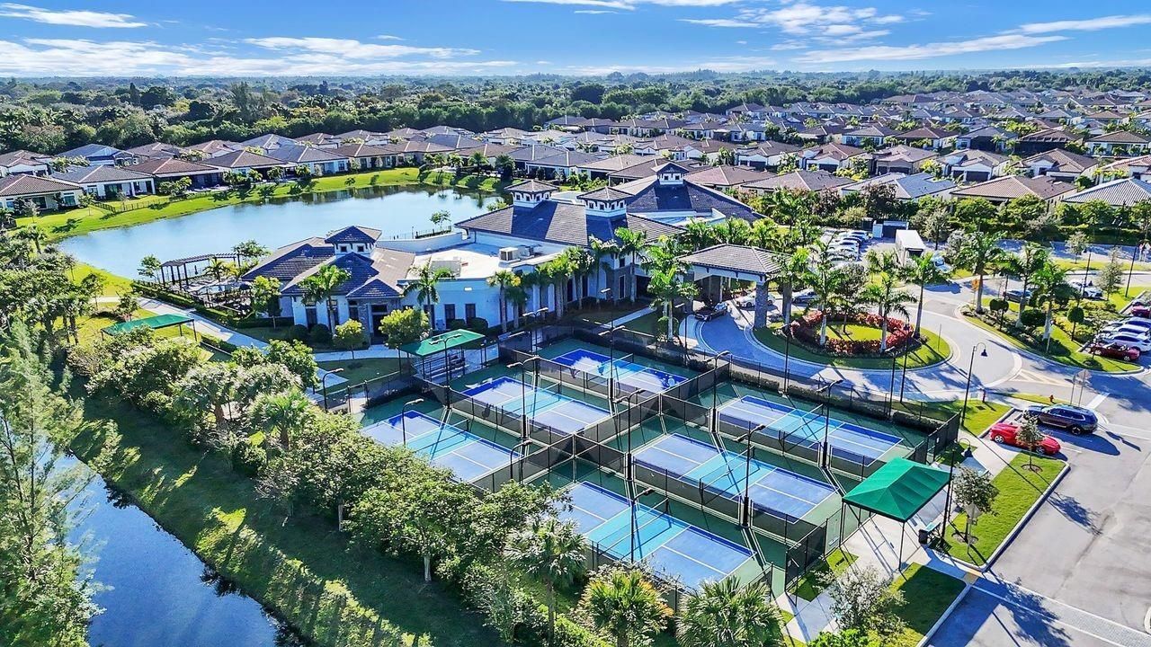 7524 N Blue Spring Drive, Parkland, FL 33067 Photo