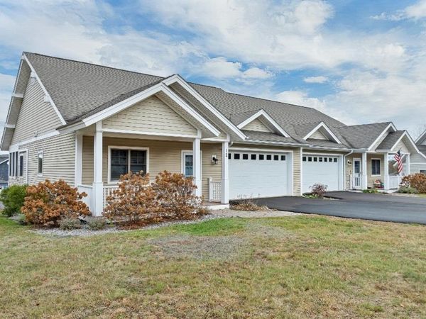 12 Stonehenge Circle, Unit 12, Northfield, NH 03220