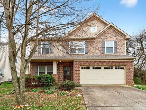 3121 Castleton Dr , Murfreesboro, TN 37128