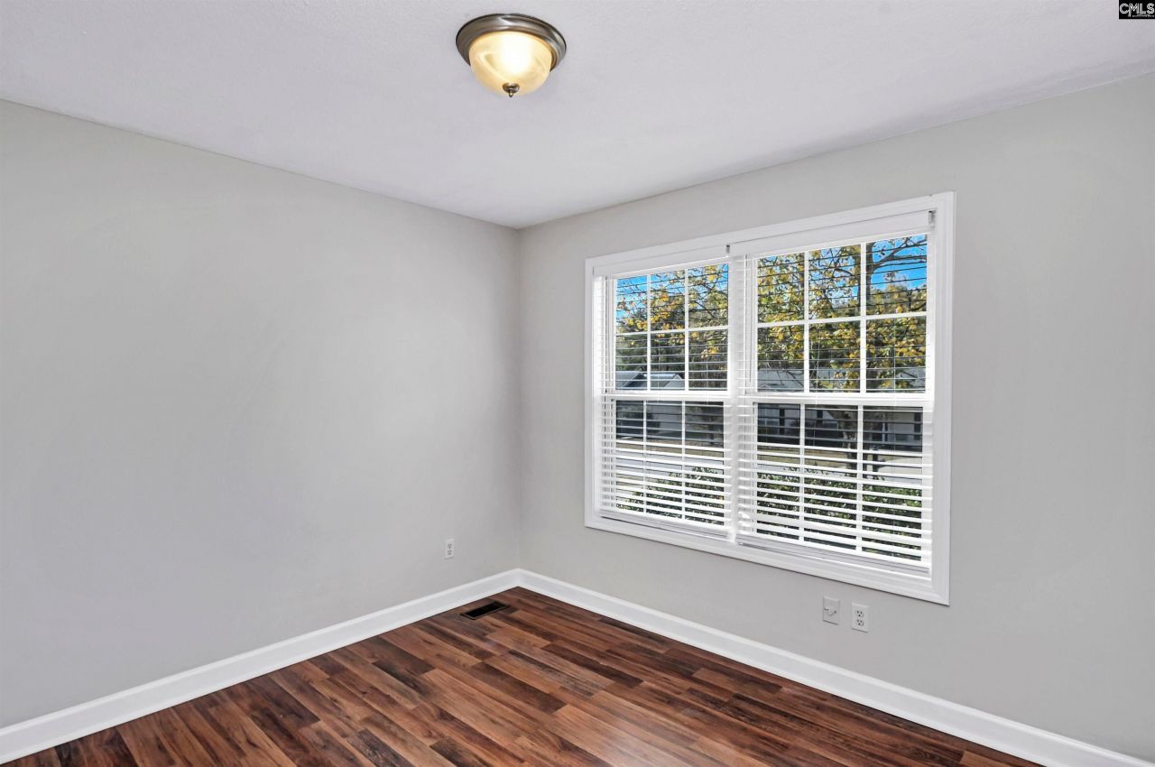 141 Rosewood Lane  Photo 16