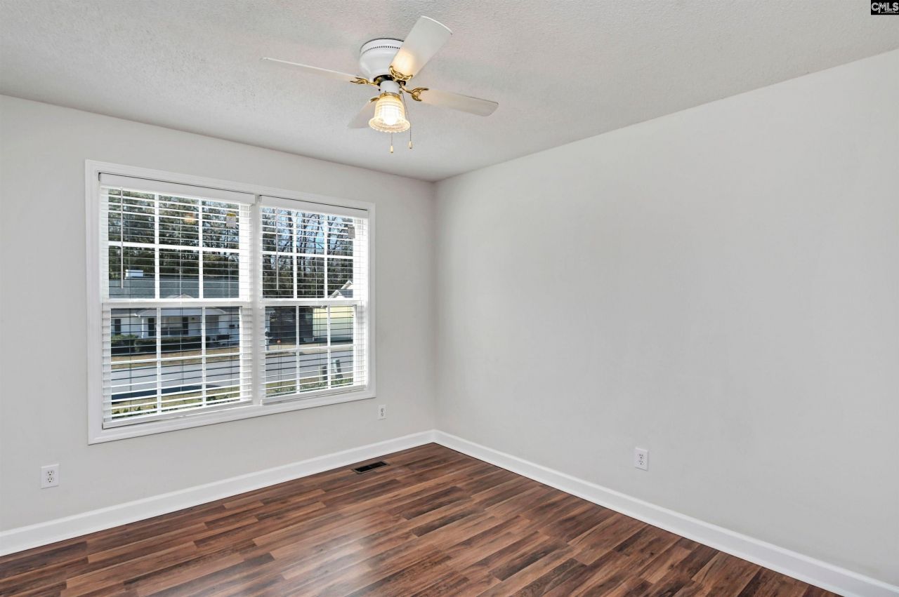 141 Rosewood Lane  Photo 17