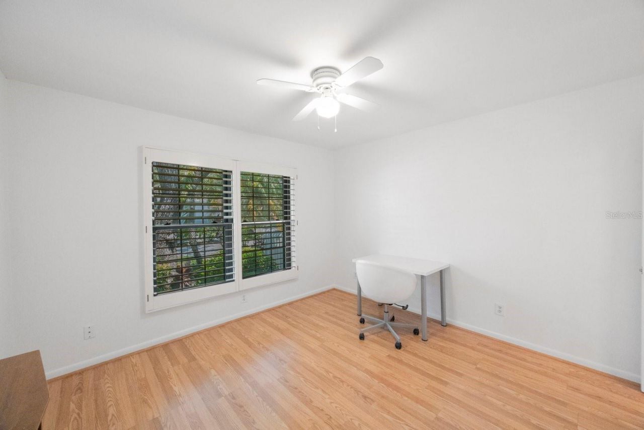 842 Amelia Court Ne, Saint Petersburg, FL 33702 Photo