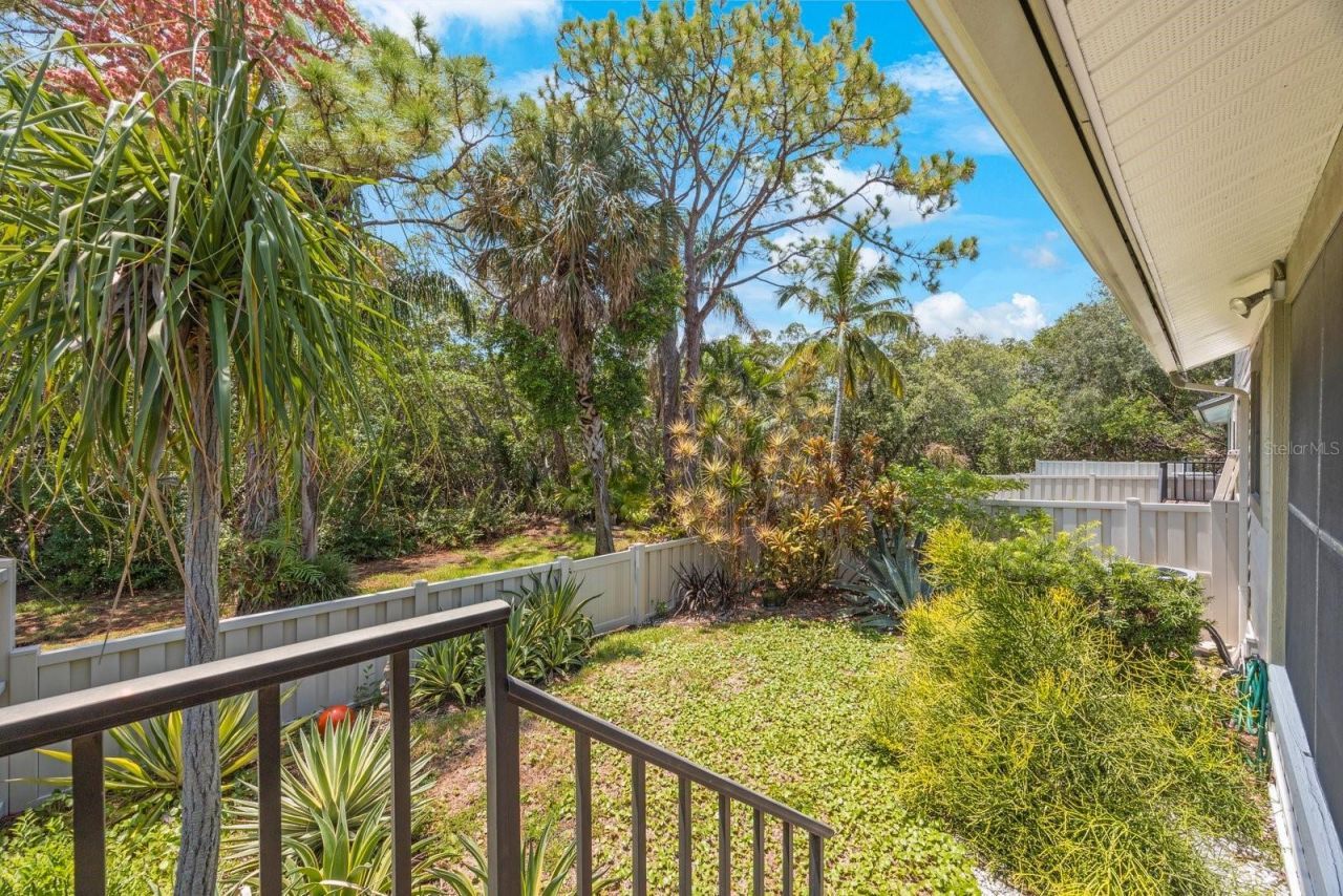 842 Amelia Court Ne, Saint Petersburg, FL 33702 Photo