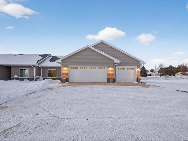 1131 Lozmar Lane, Shell Rock, IA 50670