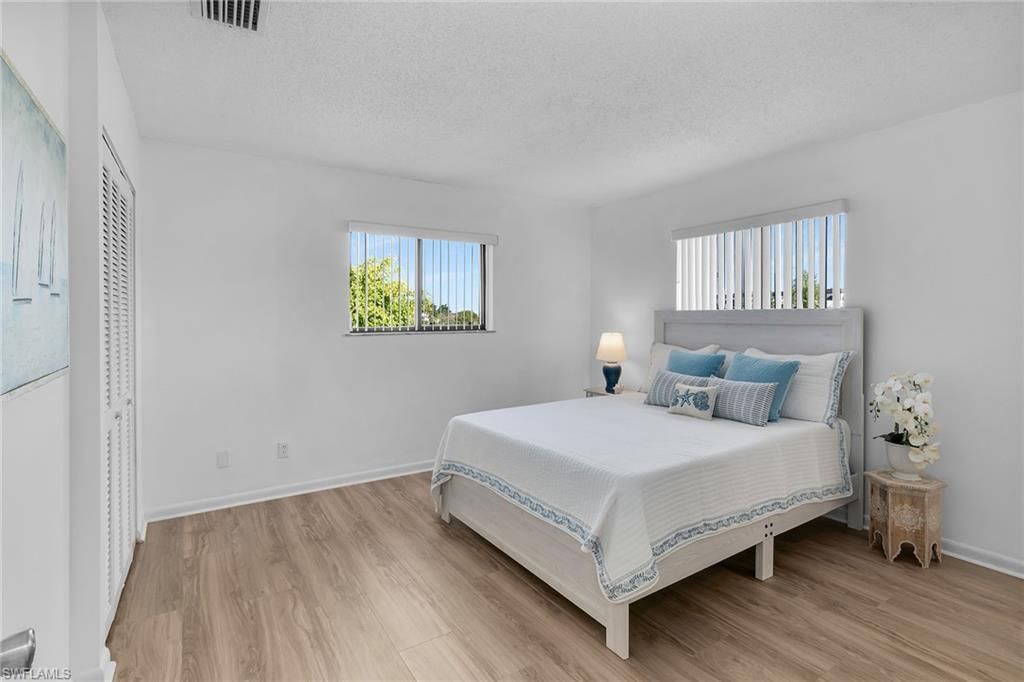 835 W Elkcam Cir, Unit 205, Marco Island, FL 34145 Photo
