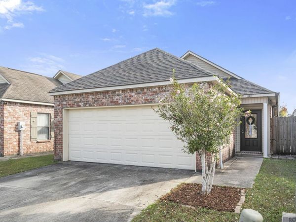 15052 Rimrock Ct, Baton Rouge, LA 70819